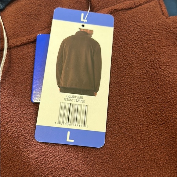 Men, new pull over sweater, super soft and warm. - Picture 5 of 5